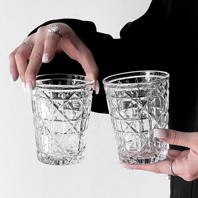 Wine In Beer Glass - Verre à vin occidental à motifs