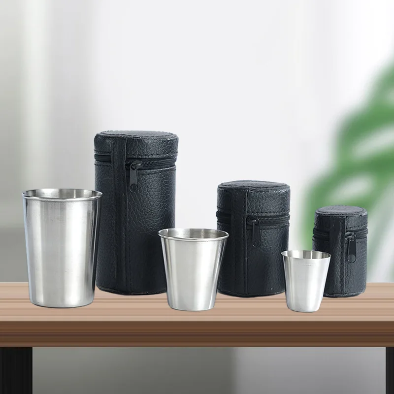 Lot de 4 mini-tasses en acier  - Beer Flight Set avis et prix