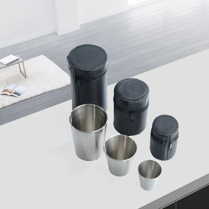 Lot de 4 mini-tasses en acier  - Beer Flight Set avis et prix